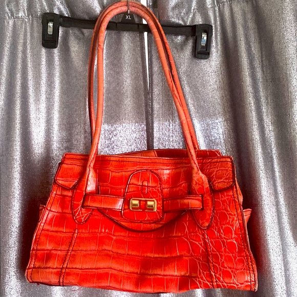 East 5th red purse - Picture 1 of 4